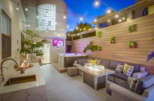 Middletown House | Ultimate Getaway: Spa Game Rooms Firepit Views