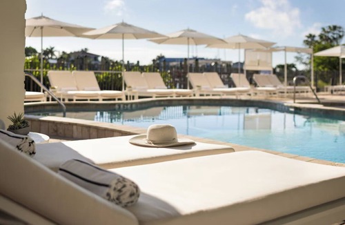 St. Pete Beach Hotel | Ultimate Getaway! Onsite Pool, Rooftop Bar! Close to St. Pete-Clearwater Airport