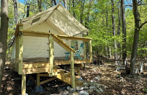 Hamburg Cabin | Ultimate Glamping