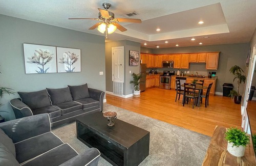 Kreole Apartment | Ultimate Group Stay · 2 Full Apts · 6BR · Parking
