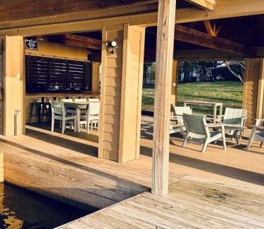 April Sound House | Ultimate Lake Resort Xtravaganza - Luxury - Waterfront - Boathouse - Sleeps 18