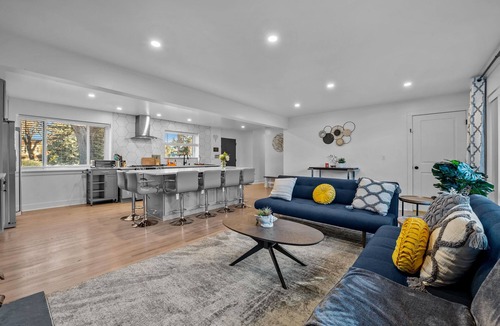 Mid-Lakewood House | Ultimate Lakewood Retreat | Air Hockey + Hot Tub | Fenced Yard