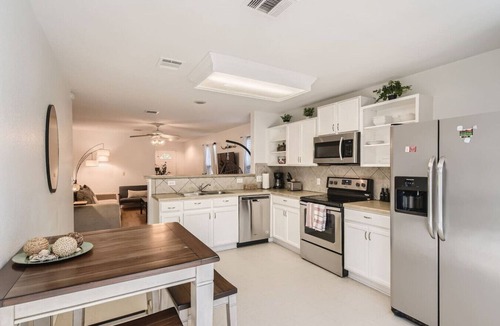 Bluff Springs House | Ultimate Location ATX! 3BD2BA~Private Backyard
