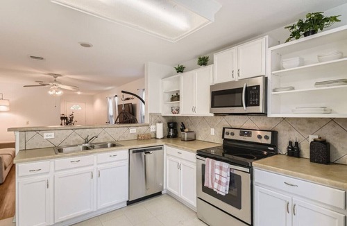 Bluff Springs House | Ultimate Location ATX! 3BD2BA~Private Backyard