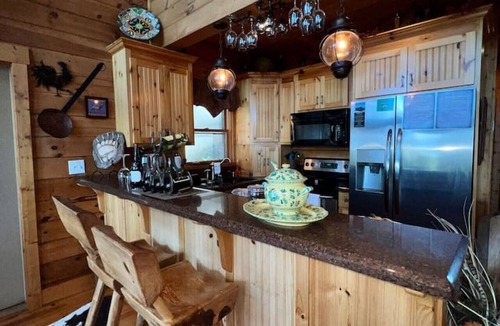 Helen Cabin | Ultimate Log Cabin Experience with EPIC Breathtaking Views