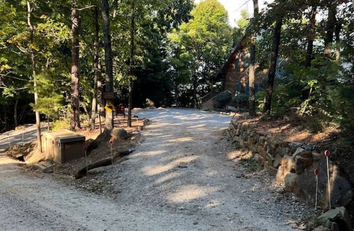 Helen Cabin | Ultimate Log Cabin Experience with EPIC Breathtaking Views