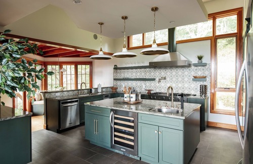 Asheville House | Ultimate Mountain Retreat -Panoramic Views, Golf Simulator, Sauna, Hot Tub, Gym