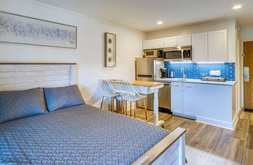 North Park City Apartment | Ultimate Park City Studio w/Pool & Hot Tub!