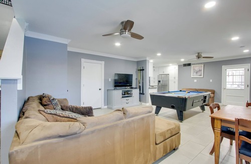 Deer Valley Cottage | Ultimate Phoenix Group Getaway: Patio + Pool!