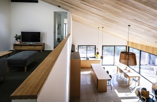 Red Hill House | Ultimate Red Hill getaway