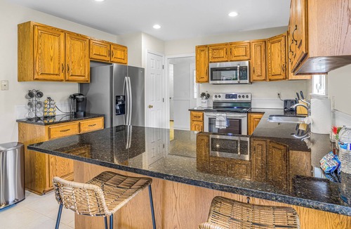 Newark House | Ultimate Retreat @ Papermill Rd