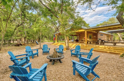Blanco Cottage | Ultimate Riverfront Retreat! Blanco Family Cabin