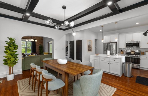 St. Louis House | Ultimate St. Louis Retreat - ArcadeRoom - PingPong