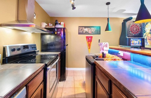 Olathe House | Ultimate World Cup: Pool, Sports Bar & Game Room