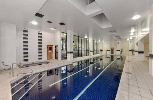 St. Leonards Apartment | Ultra Convenient St Leonards Apartment HER09008