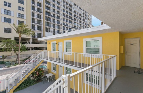 Hollywood Apartment | ULTRA exciting Apartment at Boardwalk