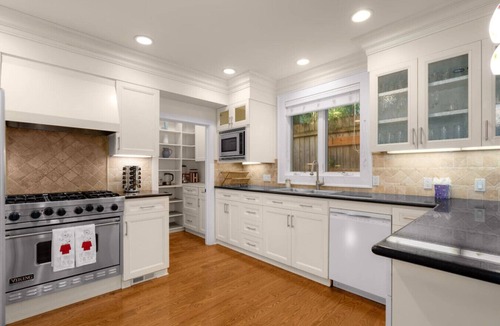 Norkirk Villa | Ultra Lux Kirkland Bungalow