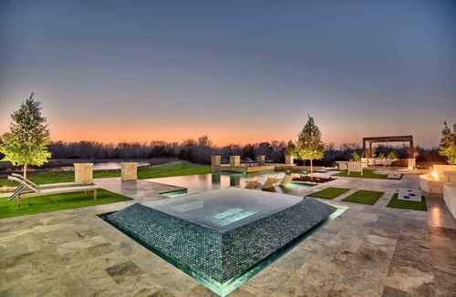 Round Top Villa | Ultra-Luxe Escape | Sleeps 16 | Minutes to RT