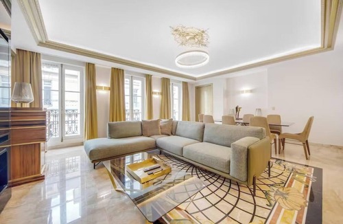 Faubourg-du-Roule Apartment | Ultra Luxury 4 Bedroom apartment in Champs Élysées