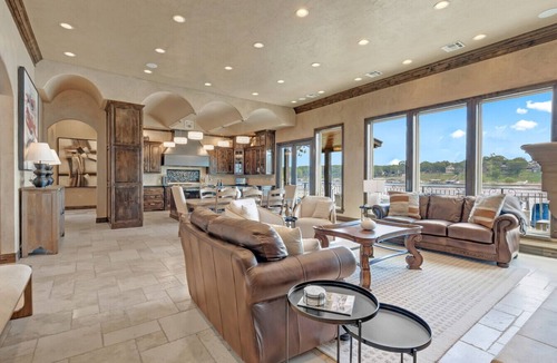 Afton Apartment | Ultra-Luxury Waterfront Retreat on Duck Creek Oklahoma
