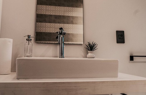 Brewerytown House | Ultra Modern | 3BR + Pool Table | Patio & Balcony