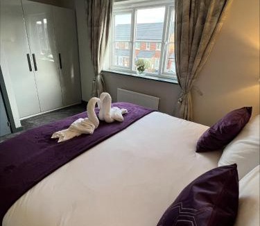 Durham House | Ultra Modern large 4 bed executive home Durham