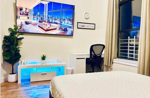 Paterson House | Ultra-Modern Luxury Room Executive Stay Near NYC