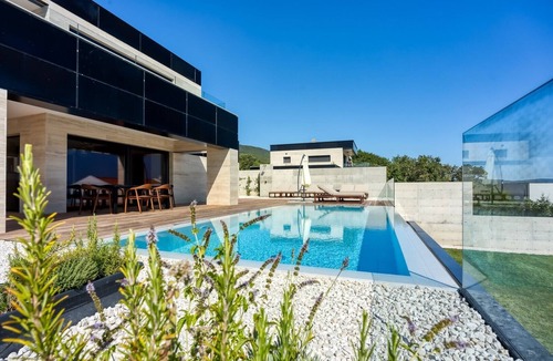 Drenje Villa | Ultra-modern Villa Unea with a stunning Sea View