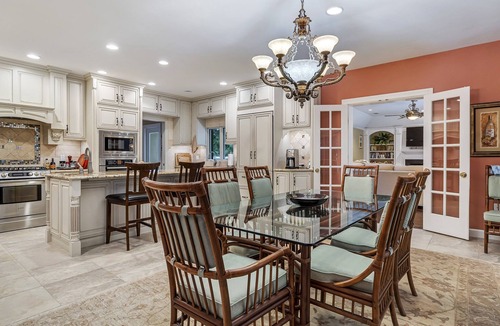 Lake Wales House | Ultra Private Central Florida Luxury Home with Pool