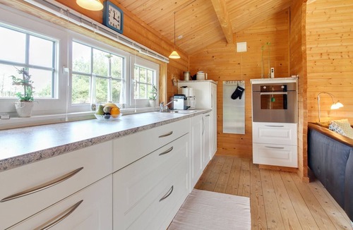 Skjern House | "Ulvi" - 300m to the fjord by Interhome
