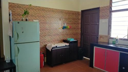 Kampong Raja House | Ulya Homestay 2