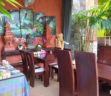 Mataram Bed & Breakfast | Umah kampung8