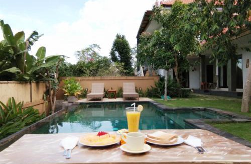 Tumbak Bayuh House | Umah Tikari Guesthouse