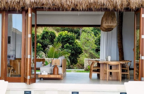 Rua Villa | Umarato Villa Sumba - 4 Bedroom Private Villa with Infinity Pool