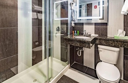 Borough Park Hotel | Umbrella Hotel Brooklyn