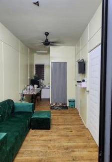 Bayan Lepas House | Ummi Studio Homestay