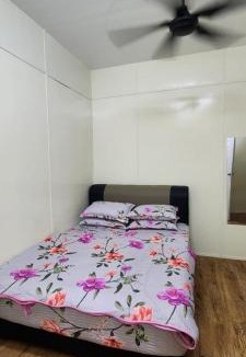 Bayan Lepas House | Ummi Studio Homestay