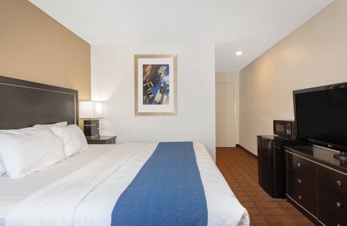 Roseburg Hotel | Umpqua Valley Hotel