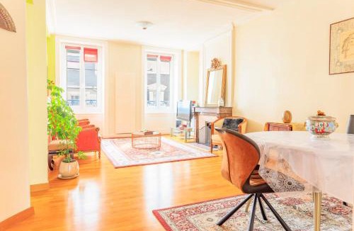 Cherbourg-en-Cotentin Apartment | UN AIR D'ASIE