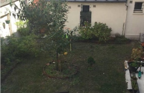 Asnieres-sur-Seine Apartment | Un Appartement Dans une Dépendance Composé de Deux Appartements