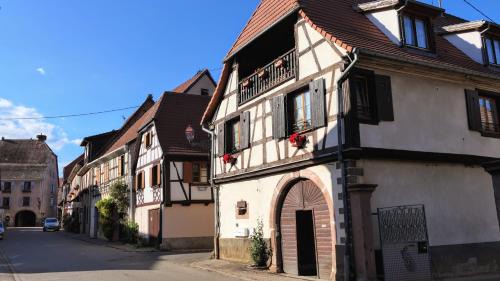 Beblenheim Apartment | Un balcon sur les toits