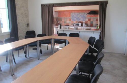 Cologne House | Un Coin de Paradis