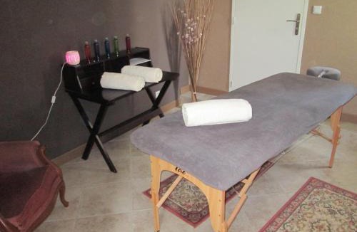 Cologne House | Un Coin de Paradis