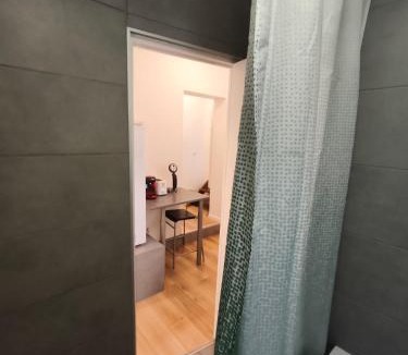 Villejuif Apartment | Un deux pièces et un jardin à Villejuif