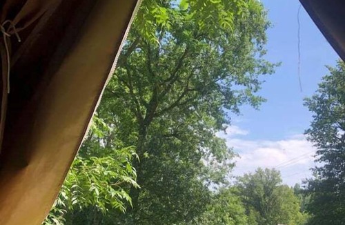 Saint-Jean-les-Deux-Jumeaux Cabin | Unusual weekend in a cabin