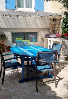 16th Arrondissement Apartment | Un havre de paix à l'Estaque Marseille