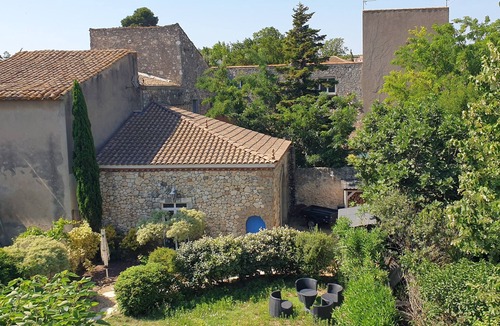Salles-d'Aude Apartment | Un Immense Studio Atypique Entre la Vigne et la mer et son un Patio Intimiste