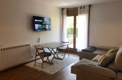 Sort Apartment | Un lindo piso acogedor para desconectar en Sort