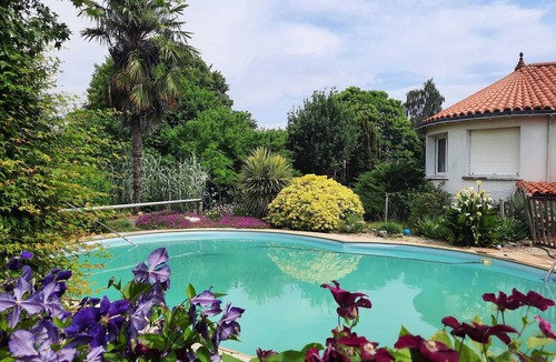Saint-Maurice-le-Girard House | Un Petit Coin de Paradis à la Campagne