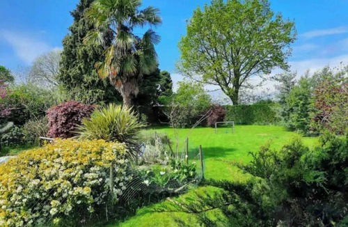 Saint-Maurice-le-Girard House | Un Petit Coin de Paradis à la Campagne